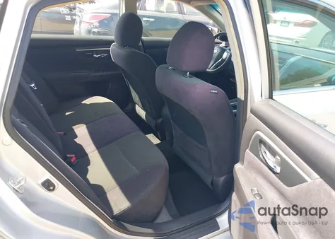 2013 Nissan Altima 2.5 z USA, uszkodzony, nr VIN 1N4AL3AP9DC282979